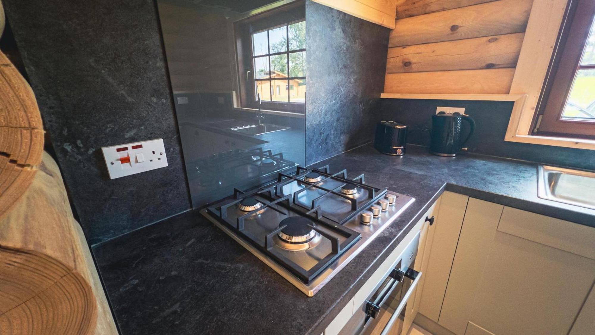 Aspen Lodge, Amazing New Log Cabin With Hot Tub - Sleeps 6 - Felmoor Park Morpeth Chambre photo